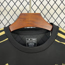 LIVERPOOL EDICION ESPECIAL ORO BLACK 25/26 HOMBRE