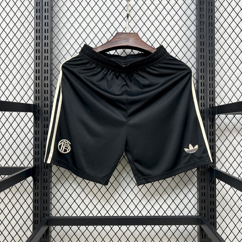 BAYERN MUNICH III PANTALONES CORTOS 25/26 HOMBRE