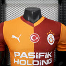 GALATASARAY I 25/26 HOMBRE (VERSIÓN JUGADOR)