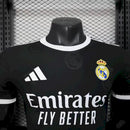 REAL MADRID EDICION ESPECIAL NEGRO BLANCO 25/26 HOMBRE (VERSIÓN JUGADOR)
