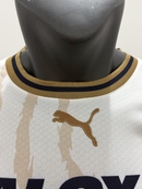 CAMISETA PUMAS UNAM VISITA 26/27 MANGA LARGA HOMBRE (VERSIÓN JUGADOR)