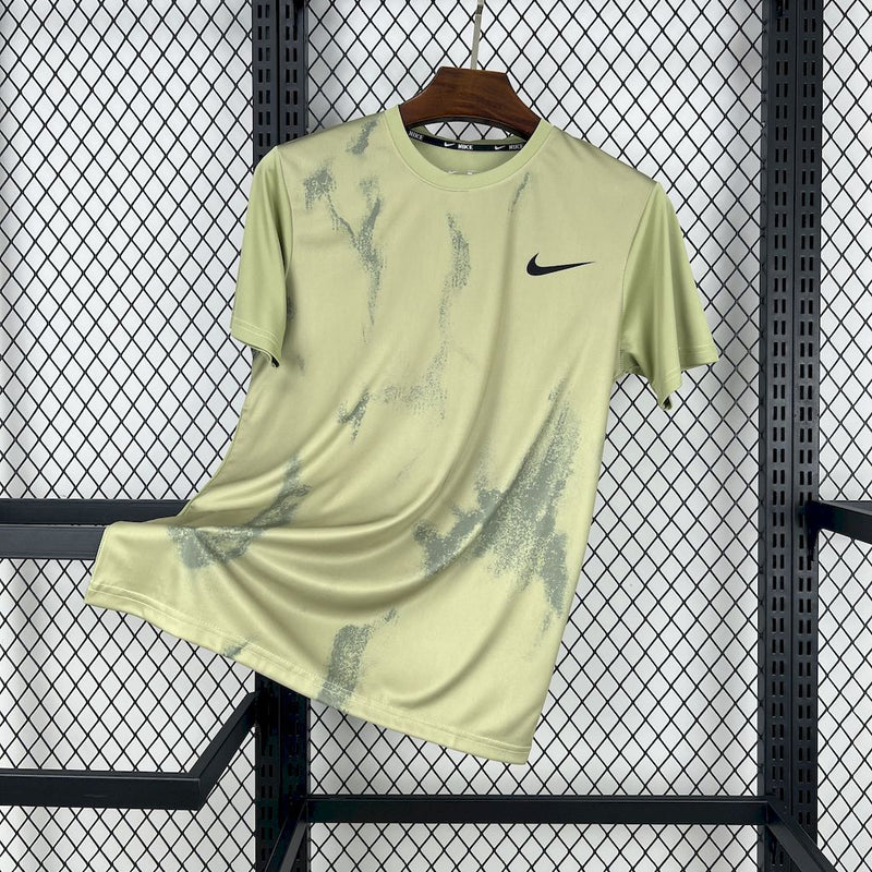 POLERA DE ENTRENAMIENTO NK VERDE CLARO 1045
