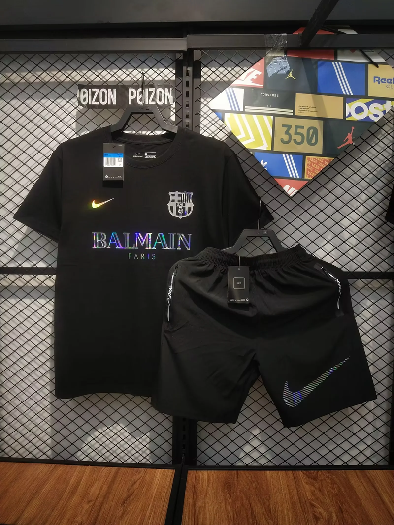 CONJUNTO BARCELONA EDIÇÃO LIMITADA BALMAIN PARIS PRETO 24/25 HOMENS 