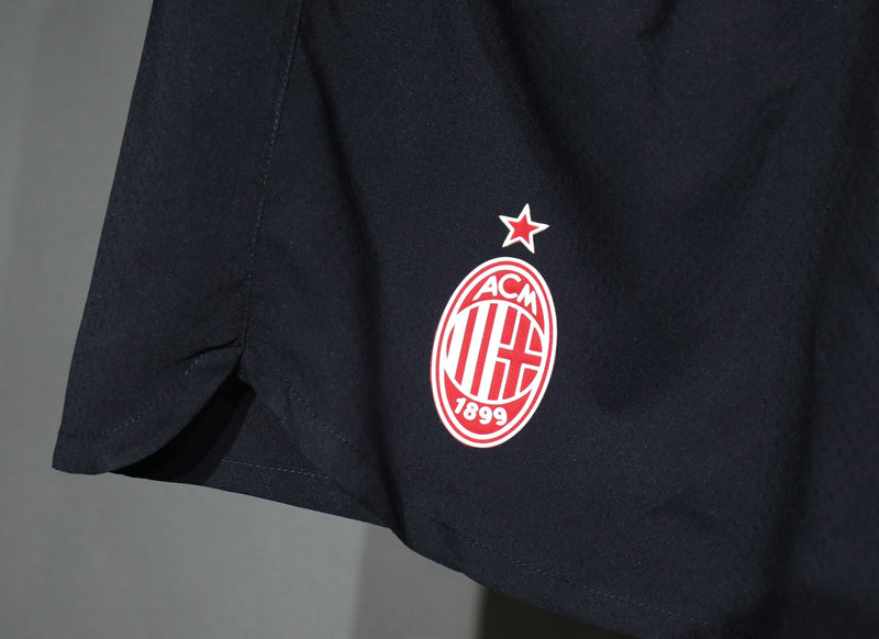 MILAN I PANTALONES CORTO 25/26 (VERSION JUGADOR)