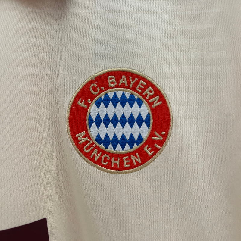 BAYERN MUNICH III 24/25 HOMBRE