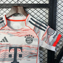 BAYERN MUNICH II 25/26 CONJUNTO INFANTIL