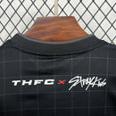 TOTTENHAM HOTSPUR EDICION LIMITADA 25/26 HOMBRE STRAY KIDS X LONDON ENGLAND