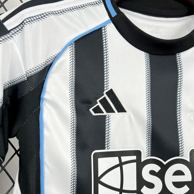NEWCASTLE I 25/26 CONJUNTO INFANTIL