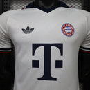 CAMISETA BAYERN DE MUNICH VISITA 26/27 HOMBRE (VERSIÓN JUGADOR)