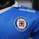 CAMISETA CRUZ AZUL LOCAL 26/27 HOMBRE (VERSIÓN JUGADOR)