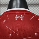 CAMISETA LIVERPOOL LOCAL 26/27 HOMBRE MANGA LARGA (VERSIÓN JUGADOR)